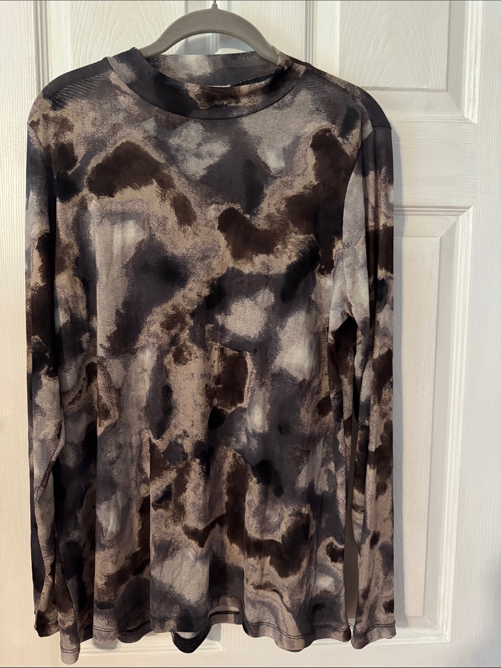 LOGO Neutral Abstract Mesh Long Sleeve Mock Neck Top